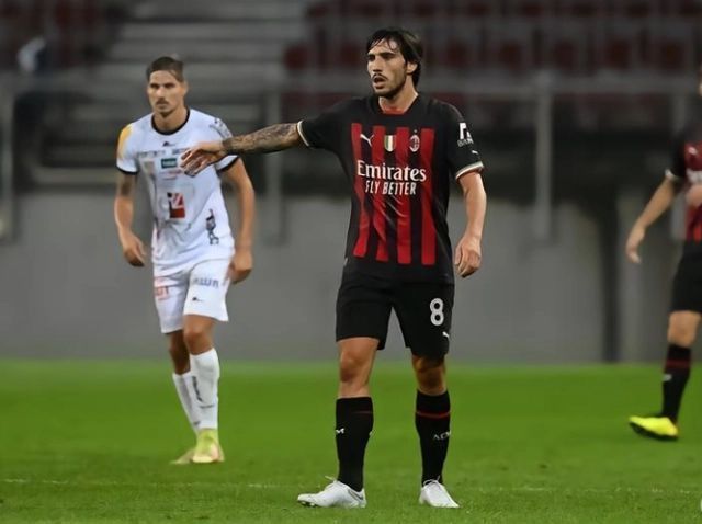 内线球员在 内线球员在