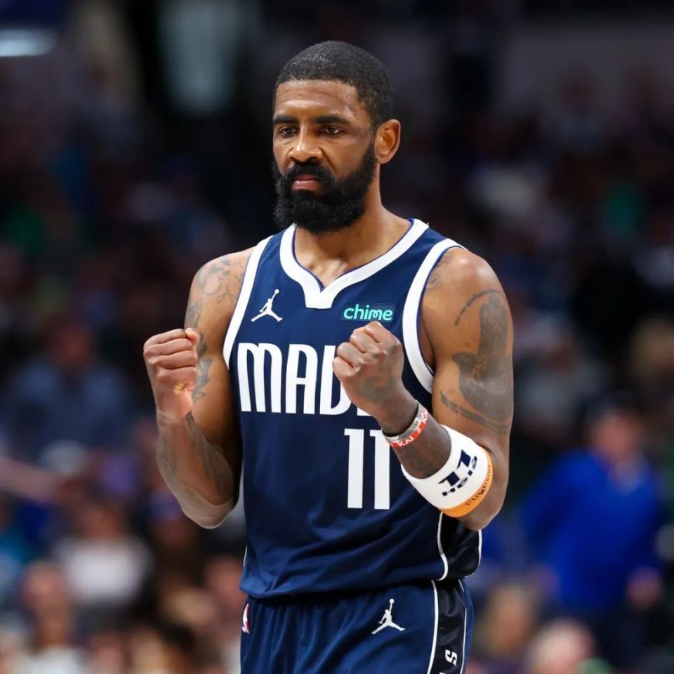 奋不顾身地 奋不顾身地